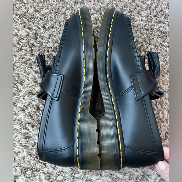 Dr. Martens smooth black leather Adrian tassel loafer shoes Women’s sz 9 - Picture 7 of 11